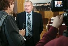 Кто на новенького?